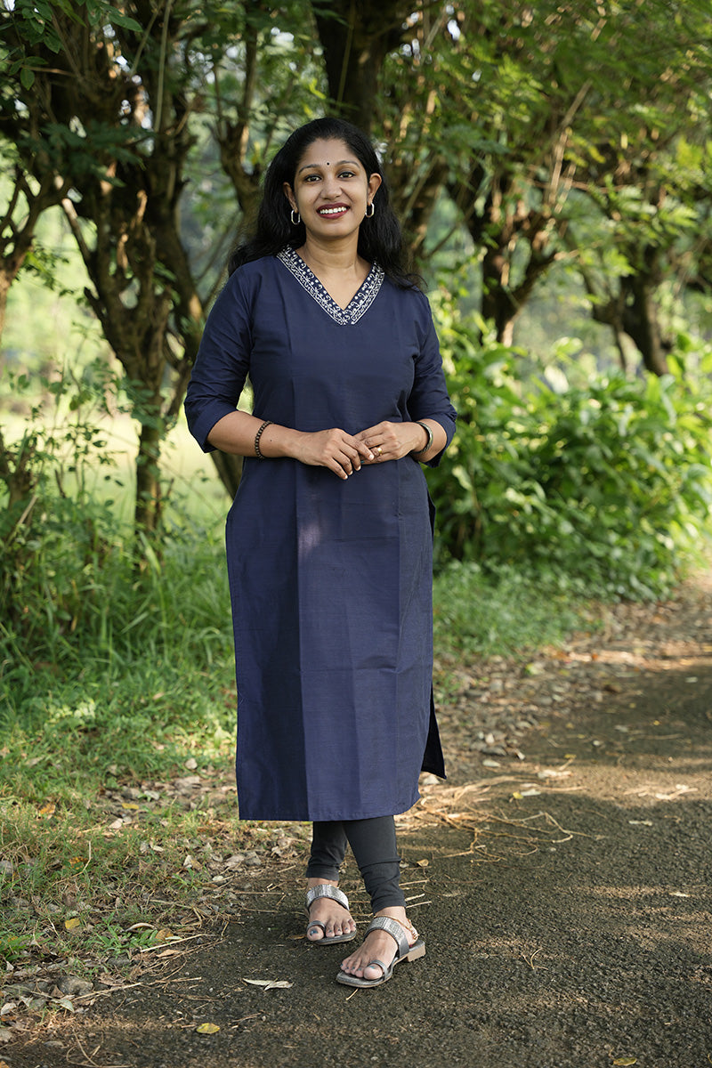 Soft Slub Cotton Kurti with Simple Shawl Neck & Side Slits - CLS0095