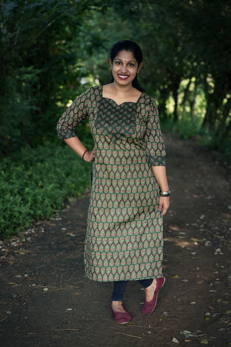 Cotton casual Heart neck