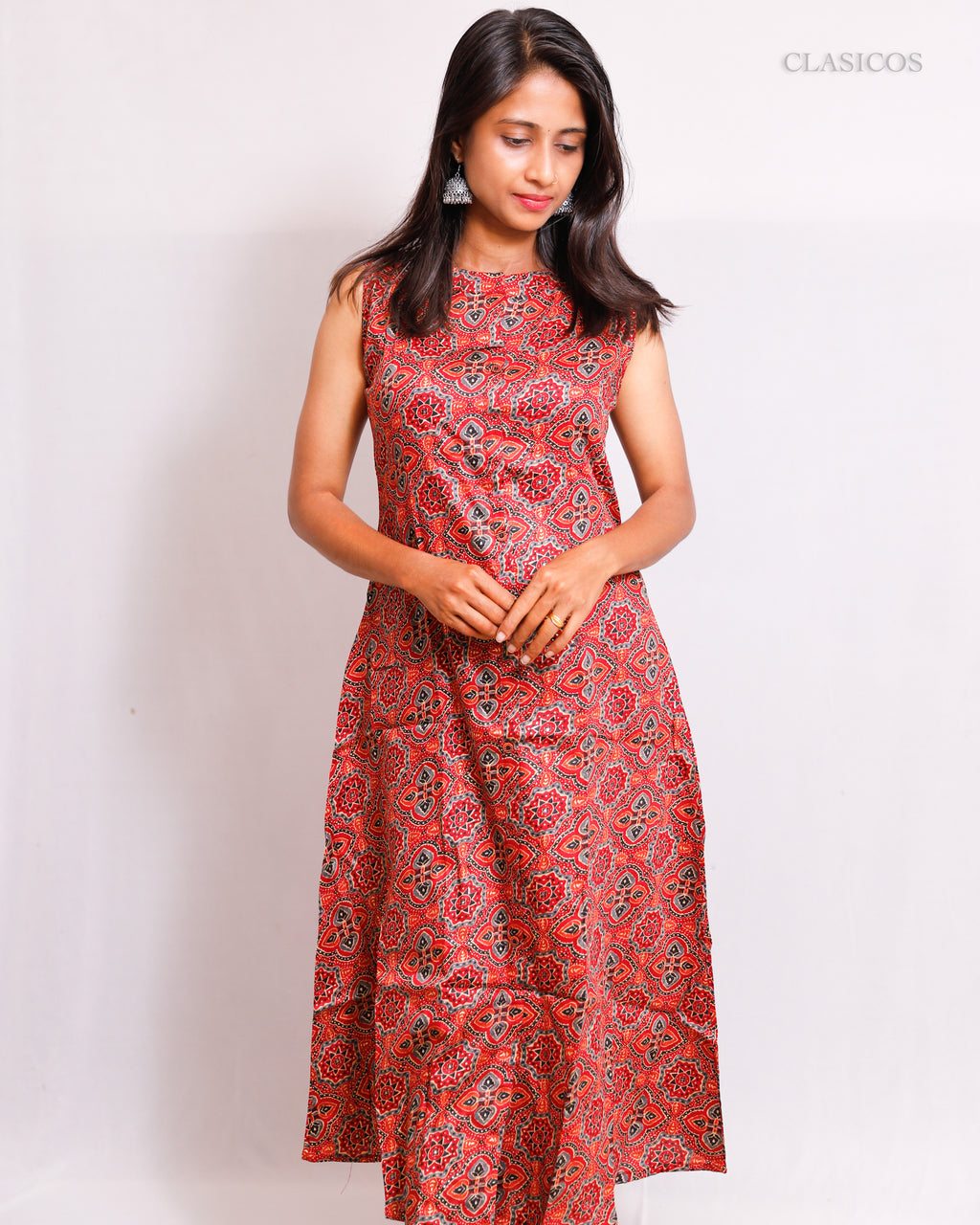 Lightweight Elegance: Muslin A-Line Sleeveless Kurti with Attached Sleeves